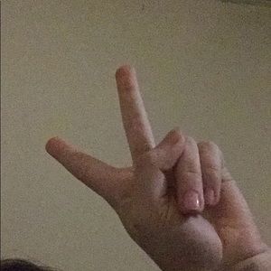 Meet your Posher, Olivia